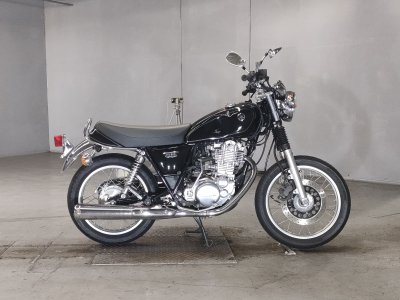 Yamaha SR400