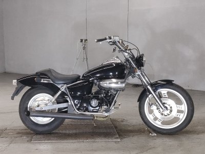 Honda MAGNA50