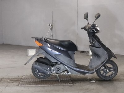 Suzuki ADDRESS V50
