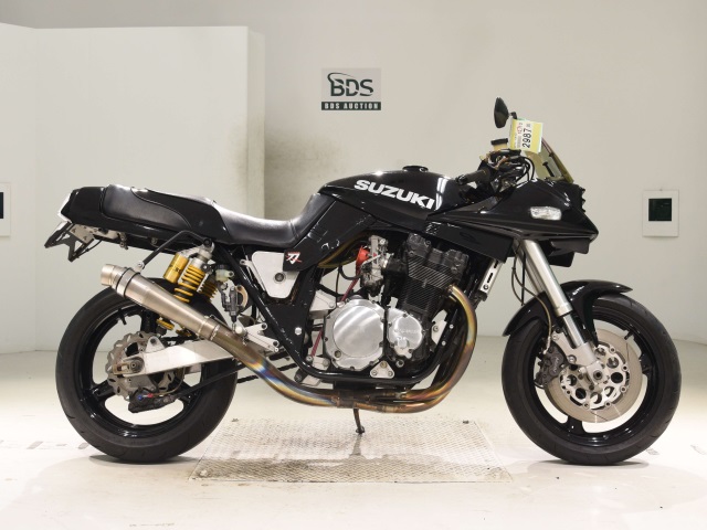 Suzuki GSX750S KATANA