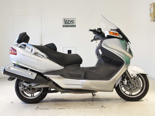 Suzuki SKYWAVE 650LX