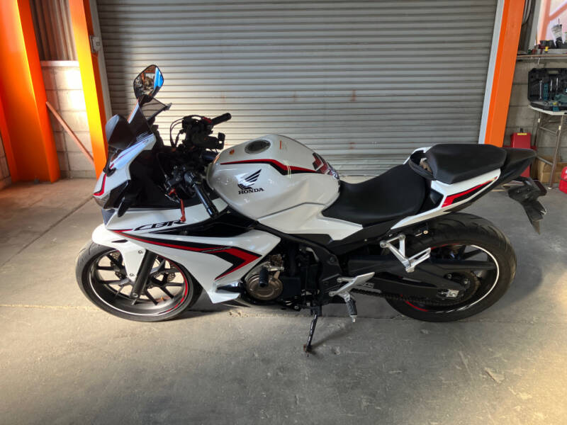 Honda CBR400RA