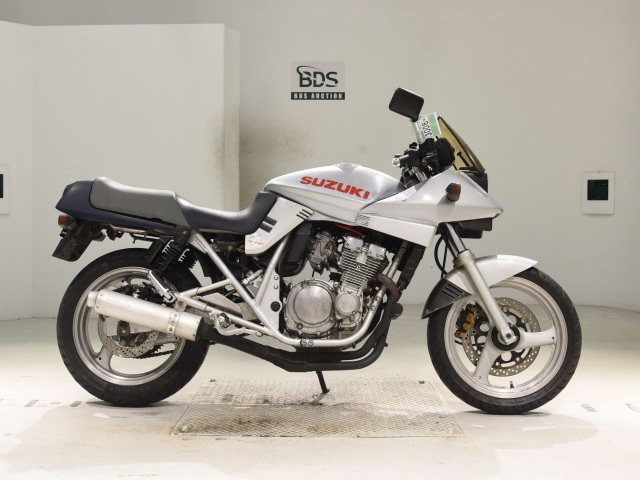 Suzuki GSX250S KATANA