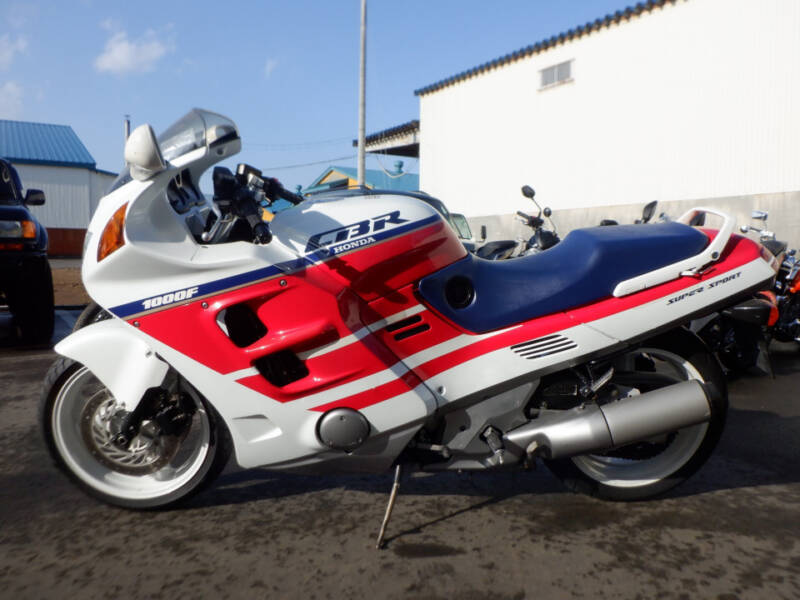 Honda CBR1000F