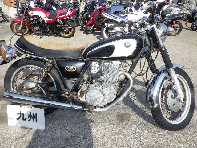 Yamaha SR400-2