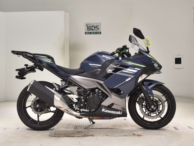 Kawasaki NINJA400