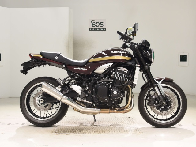 Kawasaki Z900RS