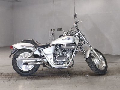 Honda MAGNA250