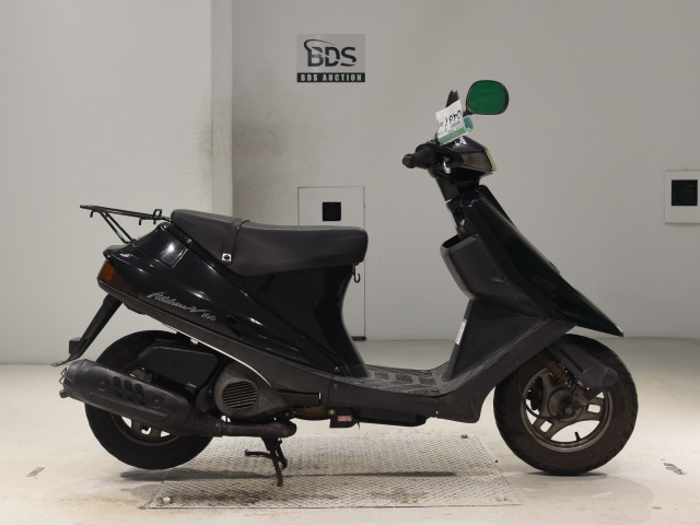 Suzuki ADDRESS V100