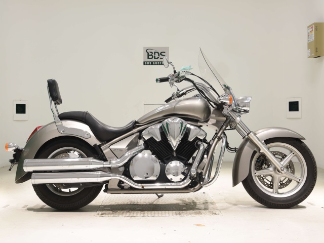 Honda VT1300CR STATELINE