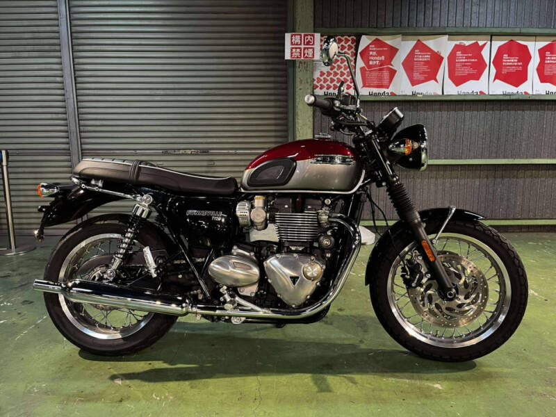 Triumph BONNEVILLE T120