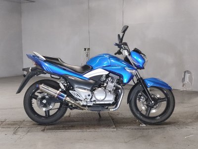 Suzuki GSR250