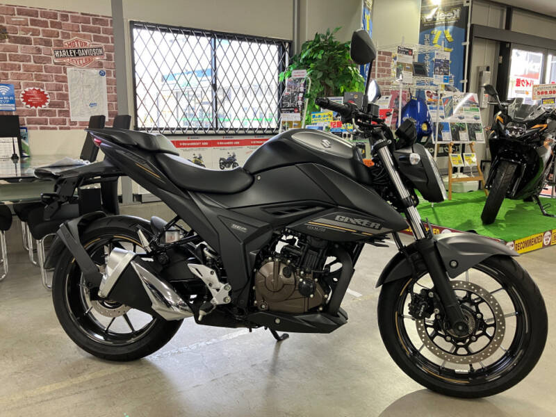 Suzuki GIXXER250