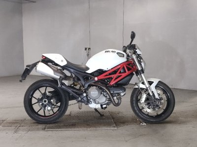 Ducati MONSTER 796