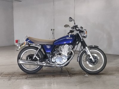 Yamaha SR400