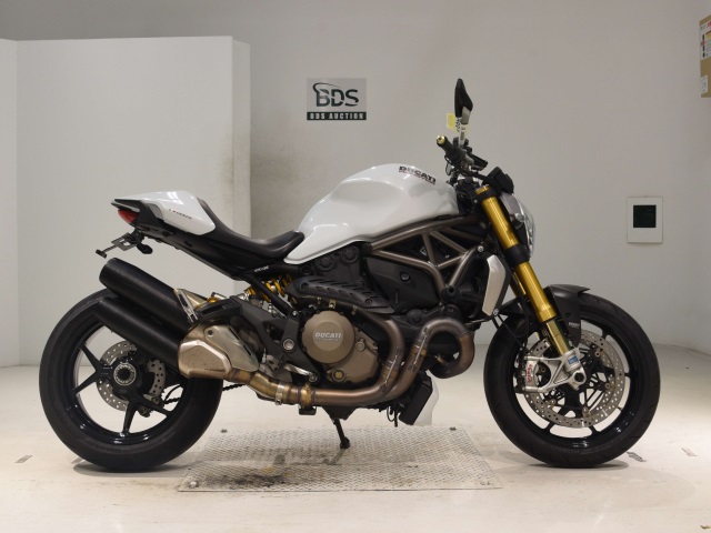 Ducati MONSTER 1200S