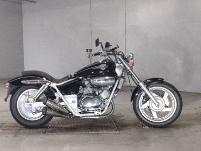 Honda MAGNA250