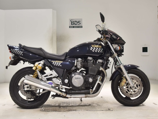 Yamaha XJR1200