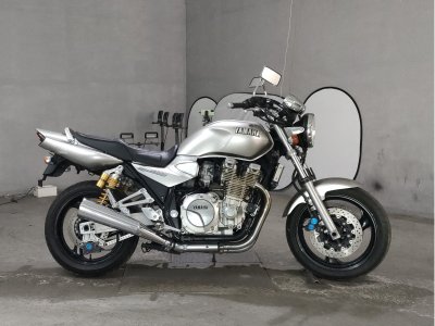 Yamaha XJR1300
