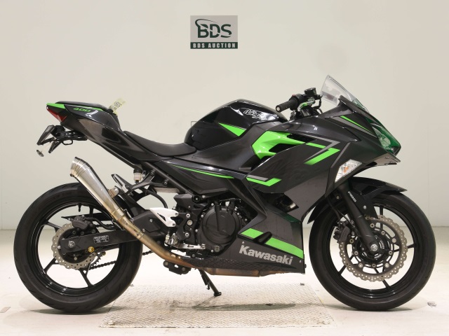 Kawasaki NINJA400