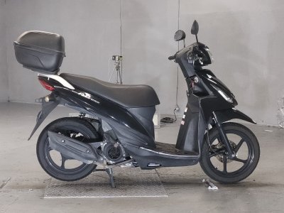 Suzuki ADDRESS V110