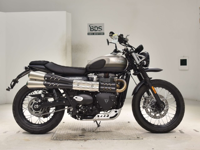 Triumph STREET SCRAMBLER