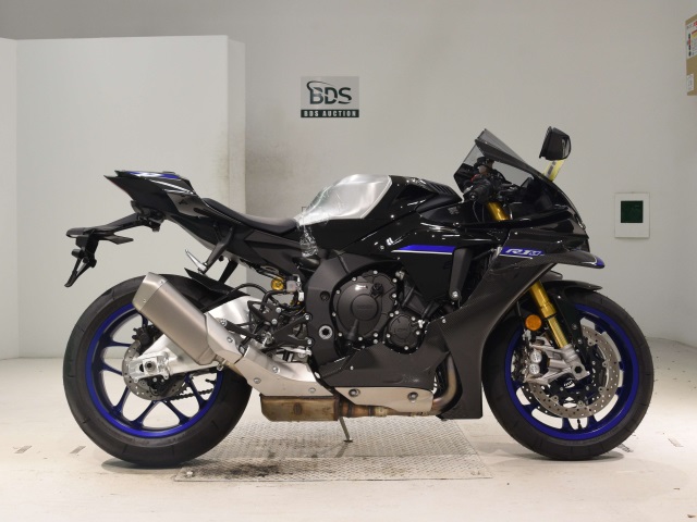 Yamaha YZF-R1M