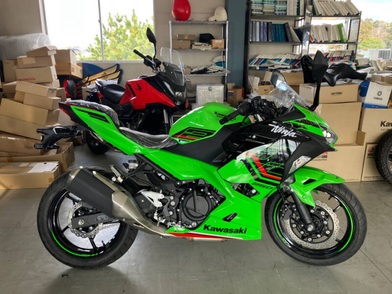 Kawasaki NINJA250