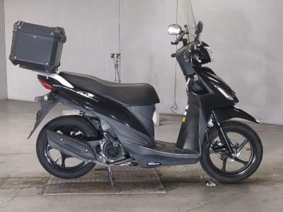Suzuki ADDRESS V110