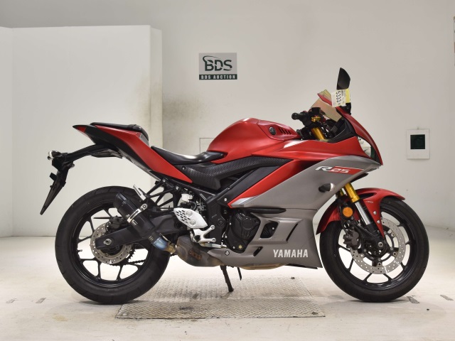 Yamaha YZF-R25A