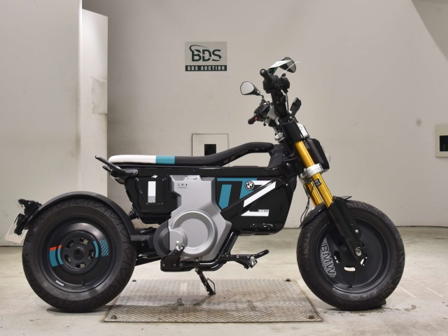 BMW ce02