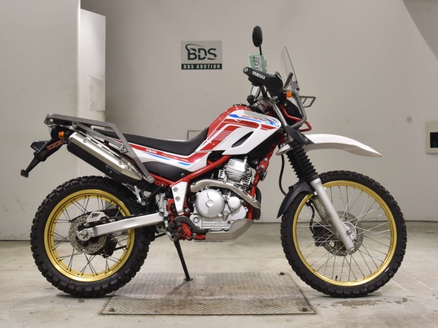 Yamaha SEROW XT250