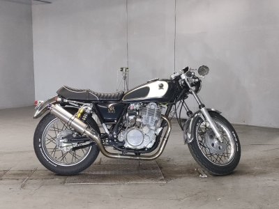 Yamaha SR500