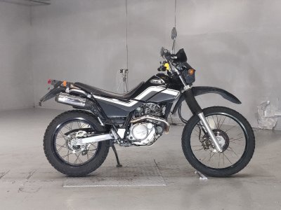 Yamaha SEROW XT225