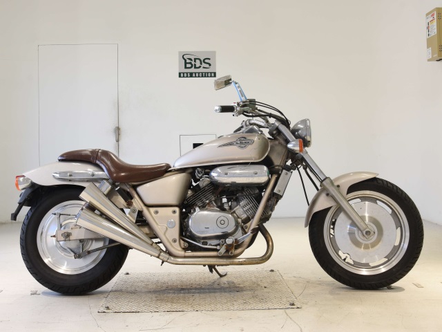 Honda MAGNA250S