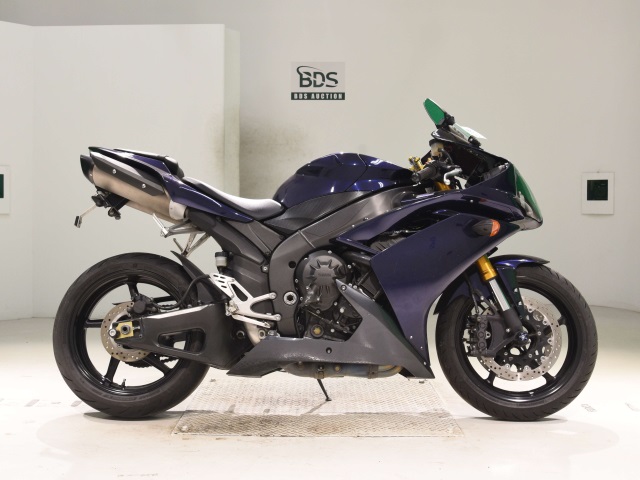 Yamaha YZF-R1