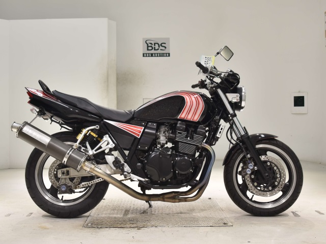 Yamaha XJR400