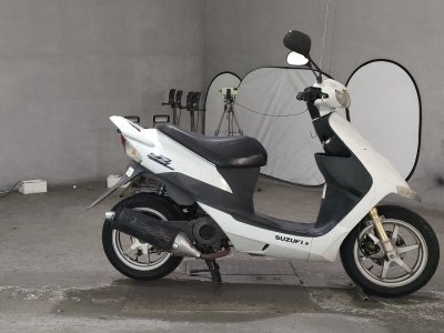 Suzuki SEPIA ZZ