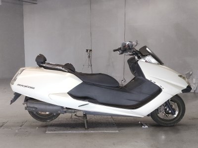 Yamaha MAGZAM