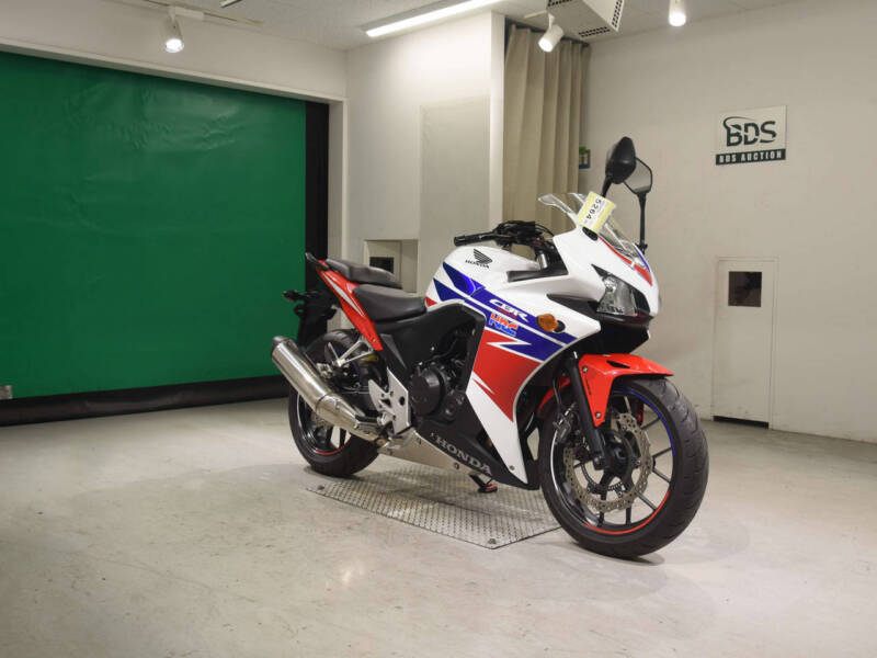 Honda CBR 400R 2015 г.в.