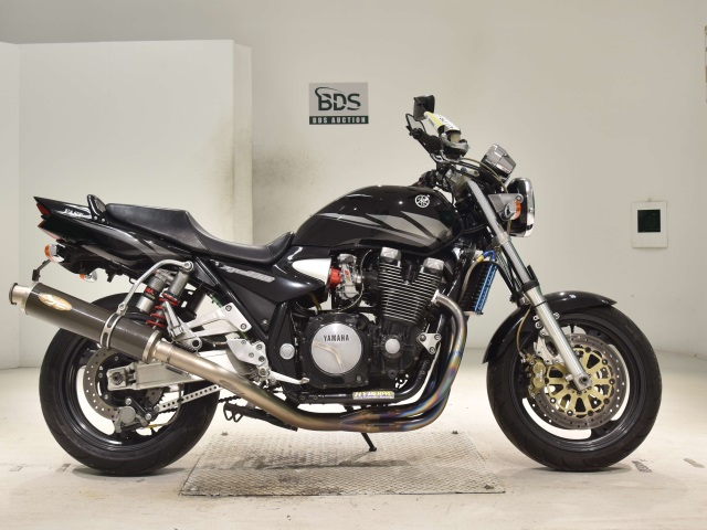 Yamaha XJR1200