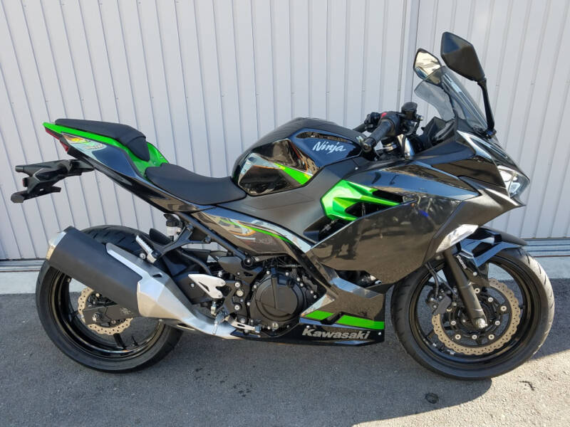 Kawasaki NINJA400A