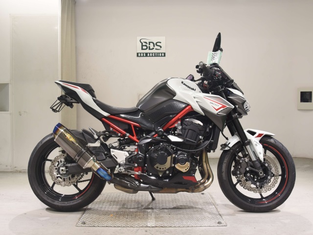 Kawasaki Z900