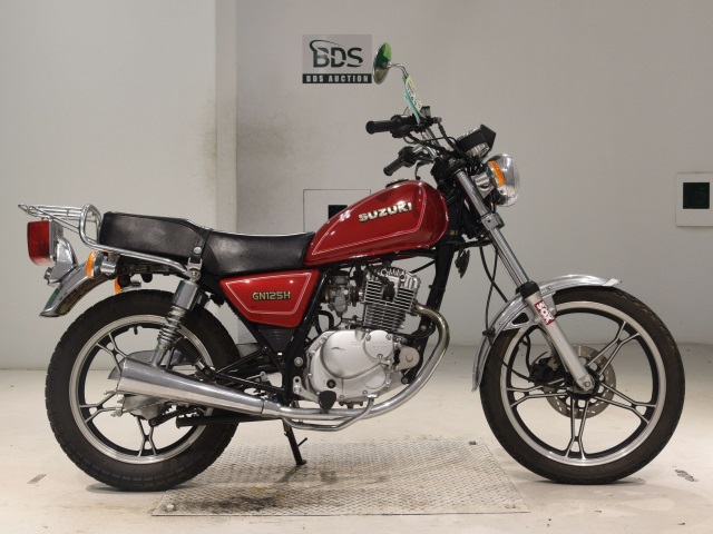 Suzuki GN125H