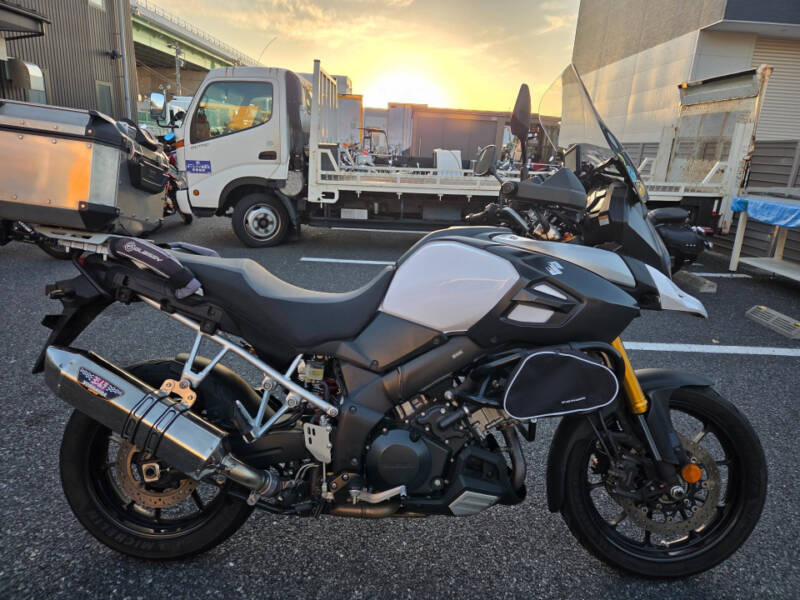Suzuki V-STROM DL1000A