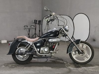 Honda MAGNA50