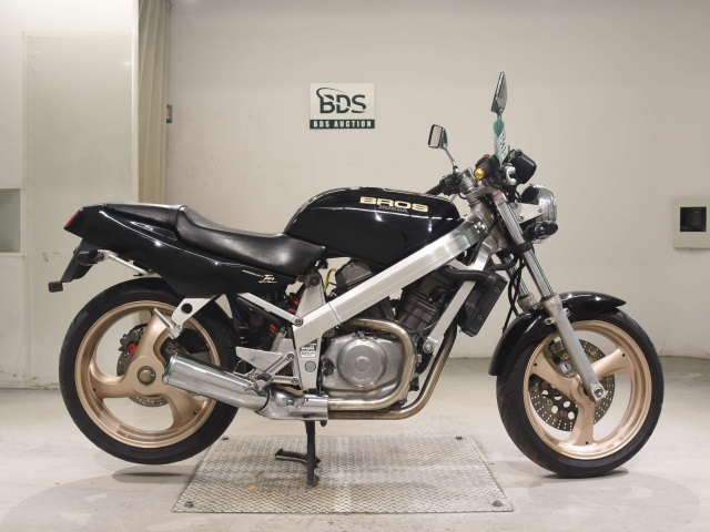 Honda BROS400