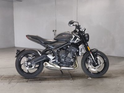 Triumph TRIDENT660
