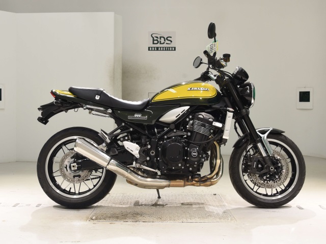 Kawasaki Z900RS