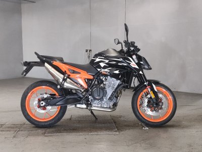 KTM 890 DUKE